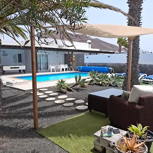 Mariola Playa Blanca (Lanzarote)